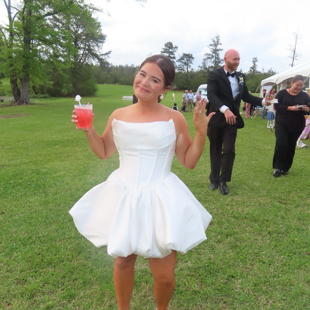 Elegant White Strapless Dress